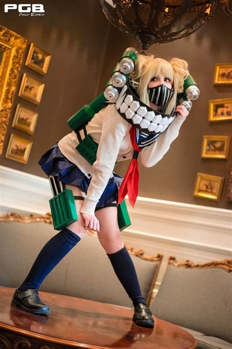 Toga Cosplay Credit To Citrusv2 On Reddit H Cosplay Cosplay Makeup