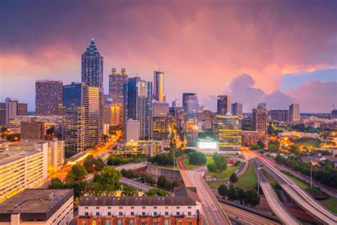 3900 Atlanta Skyline Stock Photos Pictures And Royalty Free Images