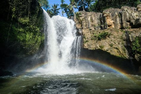 Tegenungan Waterfall Near Ubud Bali The World Travel Guy