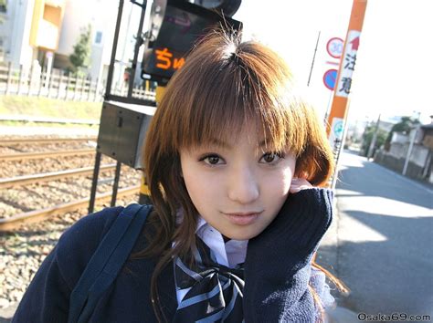 Japanese Schoolgirl 02