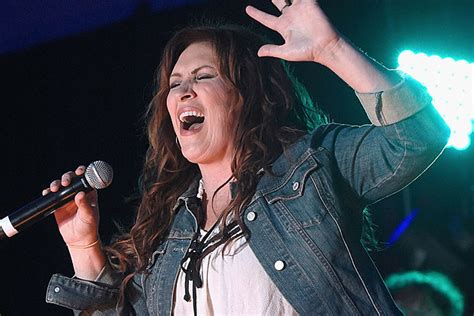 Jo Dee Messina Says Shes Leaning On God During Cancer Battle