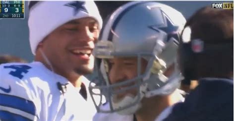Tony Romo Throws Touchdown Pass In His First Drive Back In Cowboys