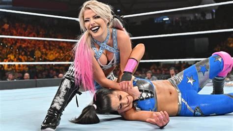 Alexa Bliss Vs Bayley Rematch Set For Wwe Extreme Rules Wrestletalk