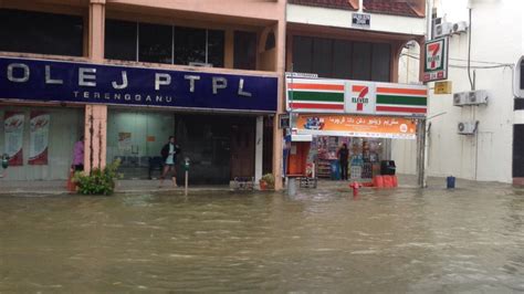 In order to make your choice of transportation easier, we asked 1000 users to range their preferences for this route. Malaysia - Floods in Terengganu After 250mm of Rain in 24 ...