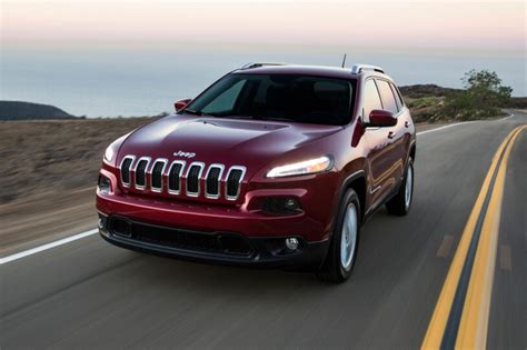 Used 2018 Jeep Cherokee Suv Review Edmunds