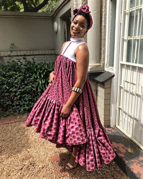 Jual mini midi dress casual dress korea pink blue dengan harga 185000 idr hanya di tokopedia. Vuyokazi Tshona In Dark Pink Sleeveless Shweshwe Dress ...