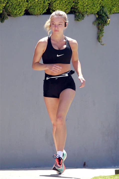Sydney Sweeney Jogging In La 04162020 Fashion Celebs Women