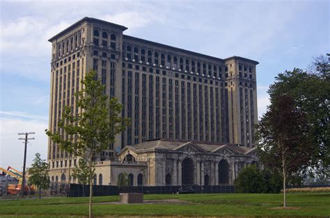 5 Historic Landmarks And Buildings In Detroit