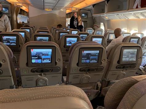 Review Emirates Economy Class In Der Boeing 777 300 Düsseldorf Nach Dubai