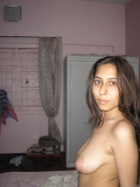 Skinny College Babe Sheela Nude Photos Leaked Online Busty Desi Girls