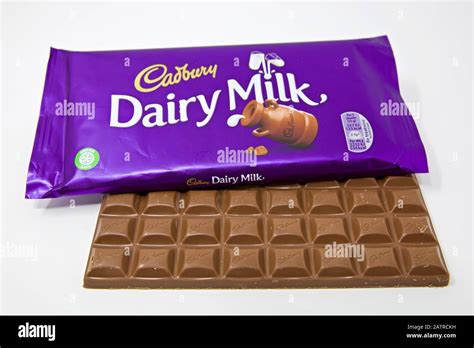 Cadbury Dairy Milk Chocolate Bar Hi Res Stock Photography And Images