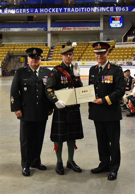 Ontario Army Cadet Presented Medal Of Bravery Army Cadet League Of Canada La Ligue Des