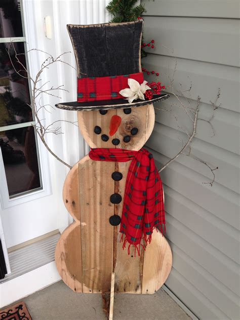 20 Snowman Made Out Of Wood