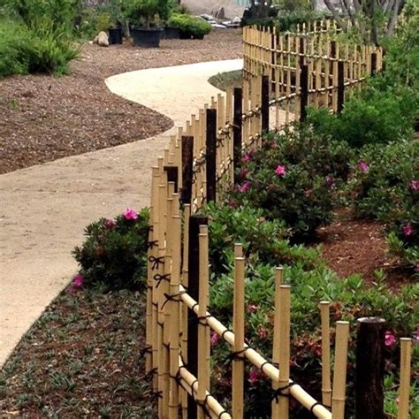 See more ideas about bamboo garden, backyard, garden. Natural Bamboo Fence Ideas for Your Garden - Boffo Interior | Bamboo garden, Garden fence, Wood ...