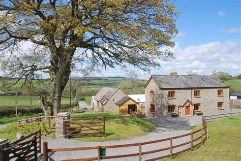 Pentre Mawr Farmhouse Rhosgoch Hereford Powys Holiday Cottage
