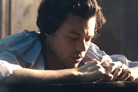 Guys, what do you think is the meaning behind the lyrics of the song 'falling' by harry styles? Harry Styles' 'Falling' Music Video: Watch