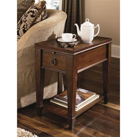 Hammary Sunset Valley Chairside Table In Rich Mahogany 197 916
