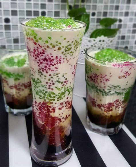 Tetapi jika diganti menjadi bubur mutiara, dijamin kamu pasti langsung ingat dengan minuman selain menyegarkan, sagu gula melaka juga cukup mengenyangkan lho! Peminat Sagu Gula Melaka Nak Dapat Efek 3 Layer, Macam Ni ...