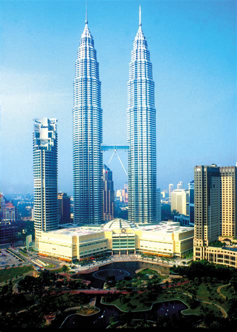 Penang travel tips latest updates. Story to the World: Petronas Twin Towers