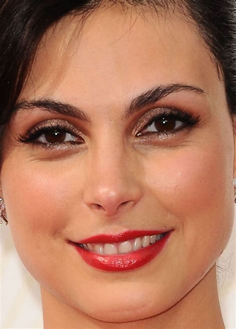 Close Up Of Morena Baccarin At The 2015 Emmy Awards Celebrity Makeup