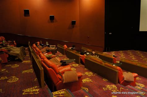 Gsc alamanda is part of golden screen cinemas chain of movie theatres with 36 multiplexes, 351 screens and search popcorn for gsc 3 damansara movie showtimes, trailers, news, reviews and. GSC Signature Gold Class & James Bond's Skyfall • Sassy ...