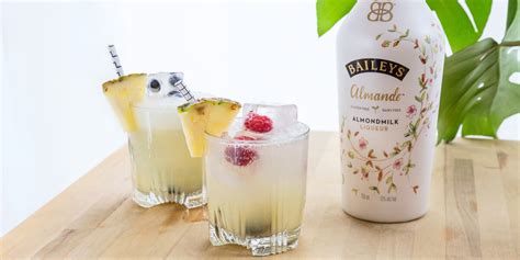 Baileys Almande Summer Drink Cocktail Recipes Supercall Thrillist