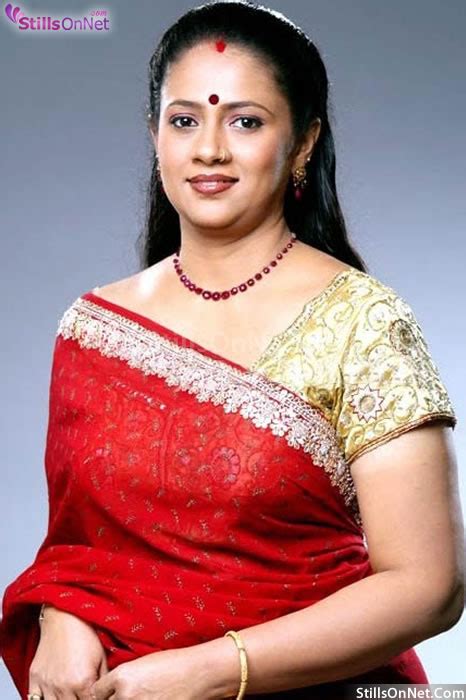 Stills On Net Lakshmi Ramakrishnan Tamil Actress Gallery Stills