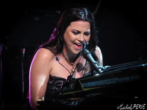 Evanescence Crew On Twitter Photos And Videos From Evanescences Show