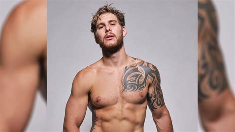 Benjamín Lukovski Ex Mr Universo Argentina Ahora Hace Videos Homosensual