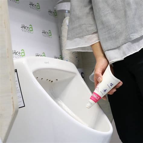 Out In 90 Seconds Female Urinals Will Halve Peeing Time For Women