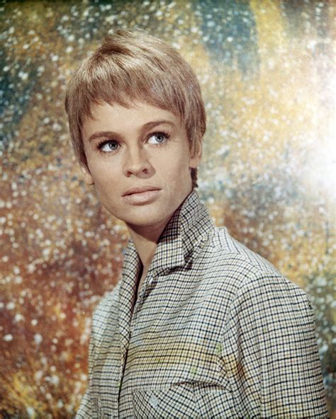 English Actress Julie Christie Wearing A Short Wig In A Promotional