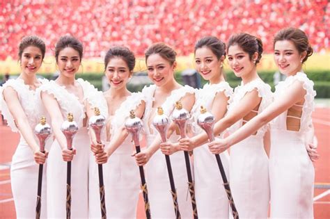มะปราง อลิสา ฟาดกลับ หลังโดนบูลลี่หน้าอกแบน วันที่ 10 ธ.ค. มะปราง อลิสา สวยจนต้องคุกเข่า โอบ นิธิ ตามเฝ้าไม่ห่างในงาน ...