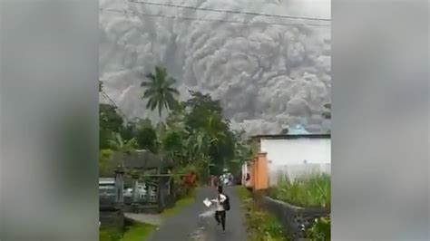 Footage Of Mt Semeru On Java Island Indonesia Erupting For A Second Time In 2021 Parkes