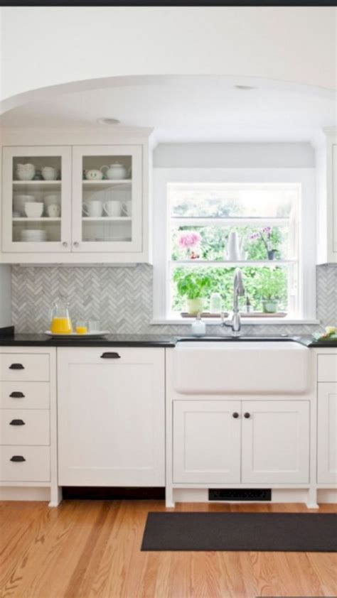 Jul 07, 2020 · 55 chic kitchen backsplash ideas that will transform the entire room. 60+ Marvelous White Kitchen Backsplash Ideas | White ...