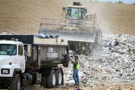 New Landfill Opens Near Conroe Specializes In Construction Waste
