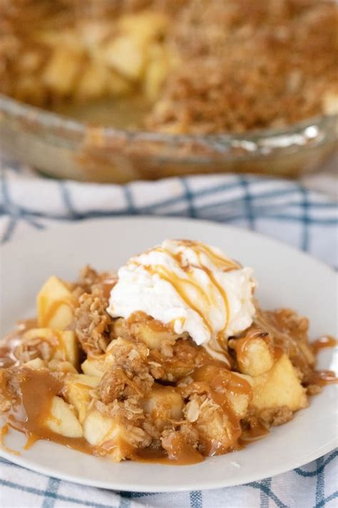 Caramel Apple Crisp With Oat Topping The Carefree Kitchen