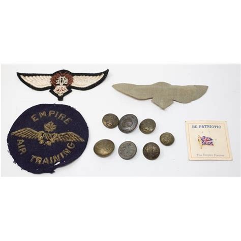 Ww2 Rcaf Pilot Buttons And Patches