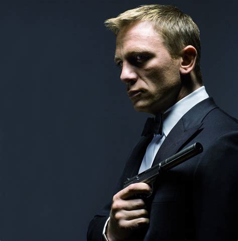 Daniel craig revealed that he has no plans to leave an inheritance to his children because he finds the practice distasteful. daniel craig thinks leaving money to his family would be distasteful. Pin by SCABAL on Dressed in SCABAL | Daniel craig, Daniel ...