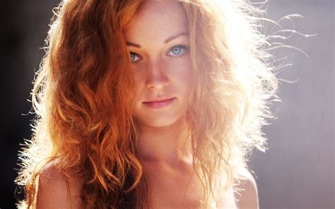 1280x853 mayya giter redhead freckles looking at viewer hair in face women outdoors bare