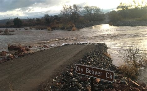 Man Rescued After Trying To Cross Flooded Dry Beaver Creek The Verde