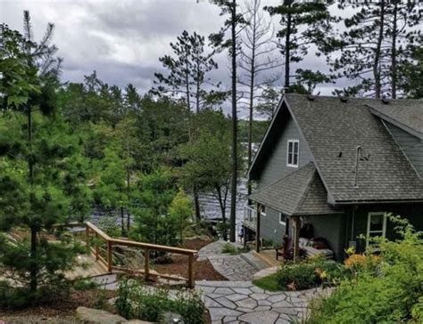 Charming Kennisis Lake Cottage In Haliburton Highlands Ready To Move In