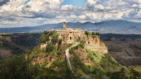 An Italian Beauty Civita Di Bagnoregio Italian Side