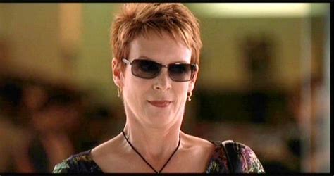 (god i loved that movie.) last night a lot of people loved jamie lee curtis' look, particularly her silver hair. Pin on Short Hair!