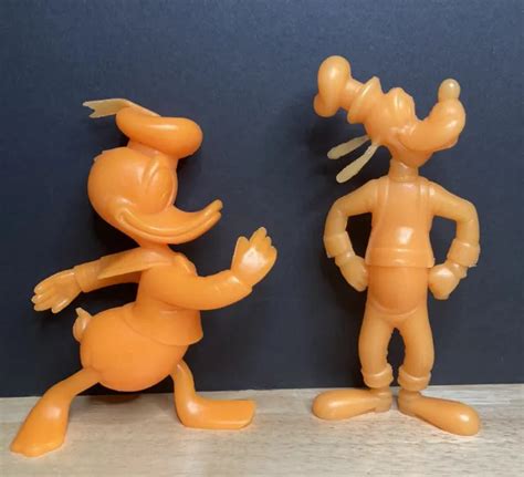 Vintage Marx Walt Disney Donald Duck And Goofy Orange 6 Plastic Figure