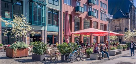 Sie sind auf der suche nach rathaus kuchen und möchten sich über firmen und unternehmen informieren? Die Biergartensaison hat begonnen! - Rathaus Passagen Chemnitz