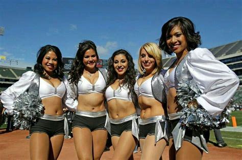 Raiders Cheerleaders Hottest Nfl Cheerleaders Dallas Cheerleaders
