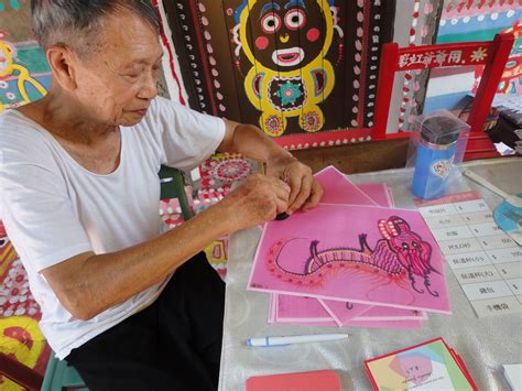 Photos How A Taiwanese Grandpa Used Art To Save His Village From Demolition Saigoneer