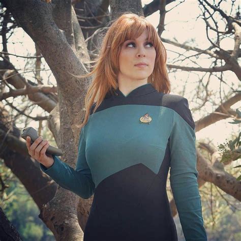 Why Do I Have Such A Weakness For A Woman In Uniform Star Trek