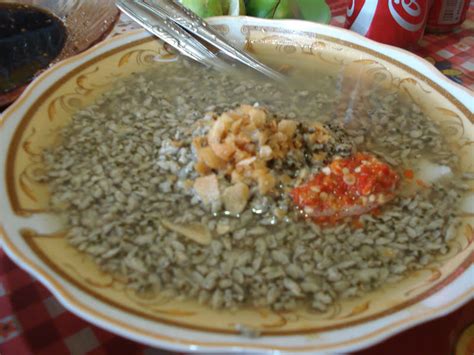 Lontong kupang atau kupang lontong adalah nama makanan khas daerah jawa timur. Nisa mufti: Lontong Kupang - Malang
