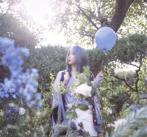 It includes the lead single and title track, love poem, as well as the tracks above the time and blueming. IU "Love Poem" 5th Mini Album
